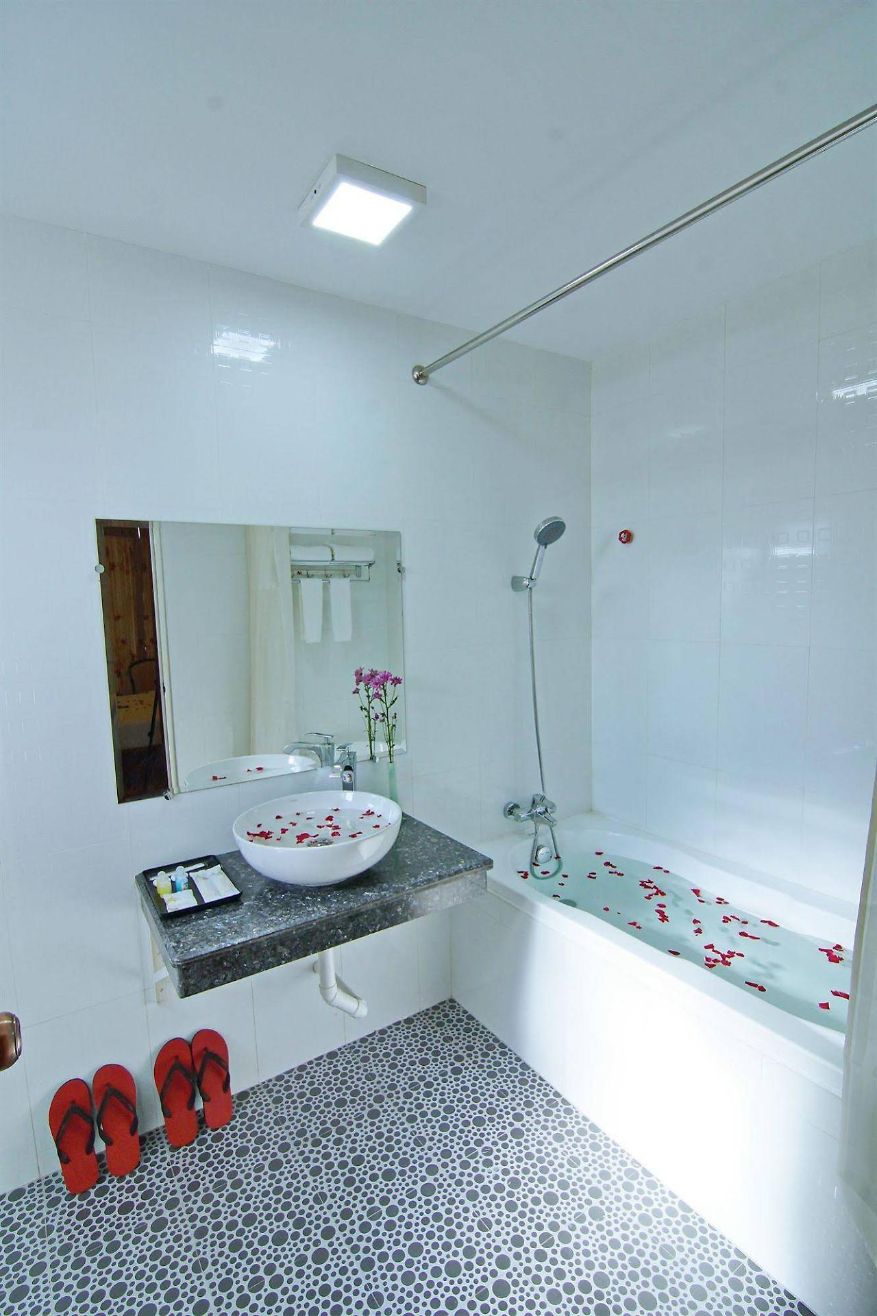 מנדלאי Royal Pearl Hotel מראה חיצוני תמונה