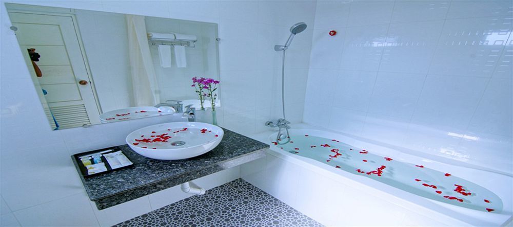 מנדלאי Royal Pearl Hotel מראה חיצוני תמונה
