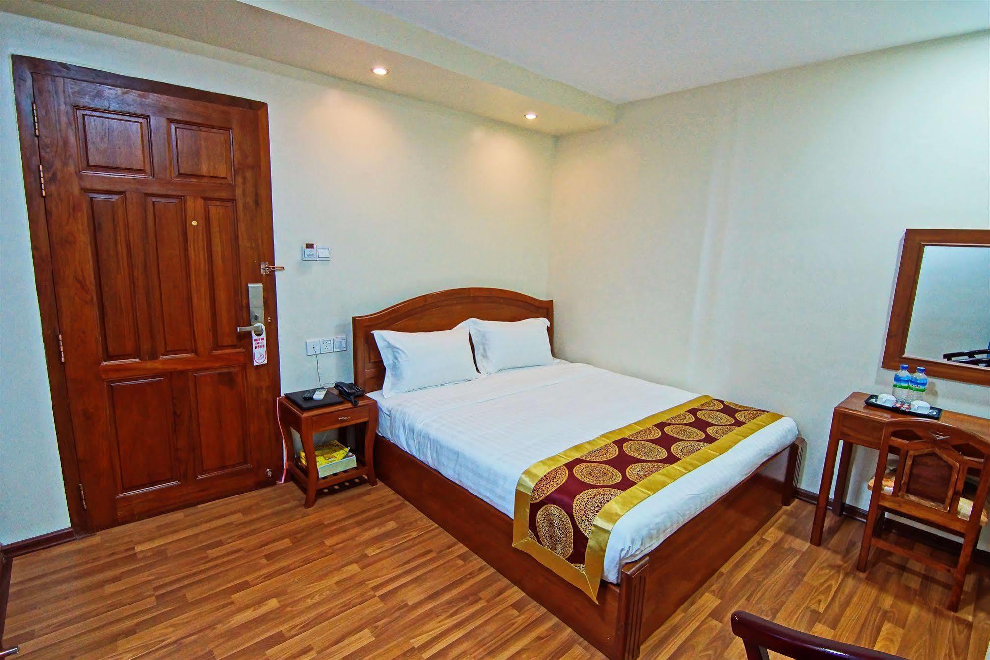 מנדלאי Royal Pearl Hotel מראה חיצוני תמונה